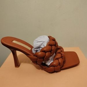 Women brown sandals